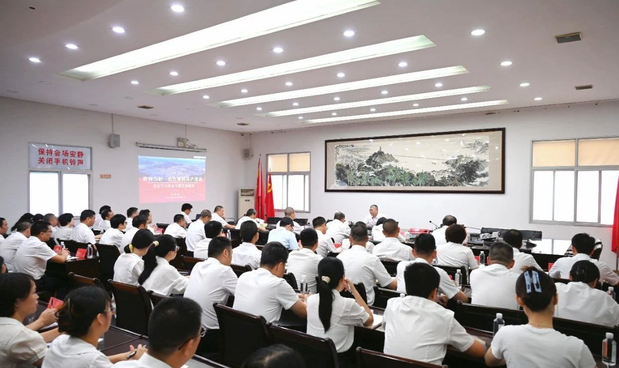 专题党课现场。蕉城区融媒体中心供图